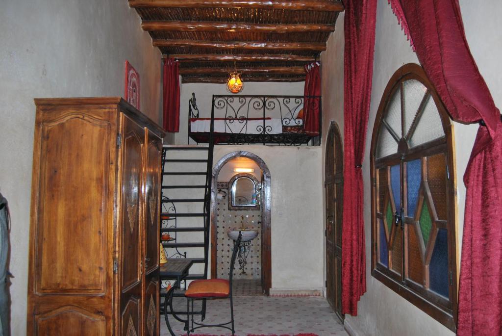 Caverne D'Ali Baba As-Sawíra Pokoj fotografie