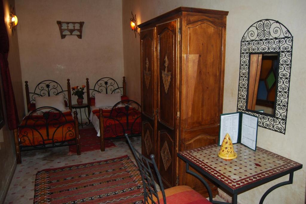 Caverne D'Ali Baba As-Sawíra Pokoj fotografie